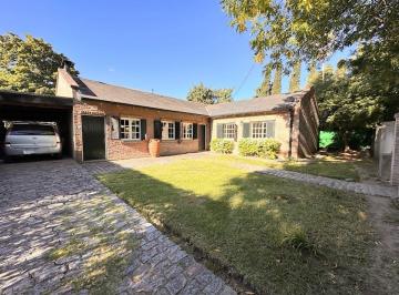 Casa de 1 ambiente, La Plata · Casa City Bell - 3 Dorm - Pileta - 1521 m² Terreno - Entre Caminos
