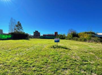 Terreno · 800m² · Lote Sobre Av - Funes Town