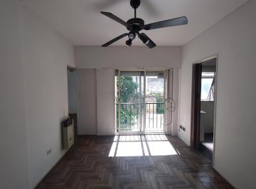 Departamento · 32m² · 2 Ambientes · Venta de Depto 2 Amb en Flores! Super Luminoso y Calido!