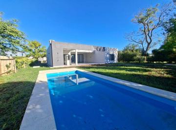 Casa · 205m² · 6 Ambientes · 1 Cochera · Casa en Venta en San Matias - Area 4, San Matias, Escobar