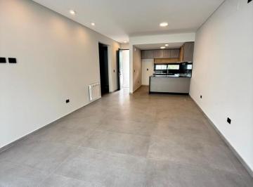 Casa · 112m² · 4 Ambientes · 2 Cocheras · Venta Casa 2 Dorm Claros de Village 1 Planta