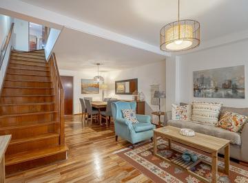 Casa · 122m² · 5 Ambientes · 1 Cochera · Casa Tipo Triplex en Venta, 4 Ambientes con 3 Dorm. en Olivos