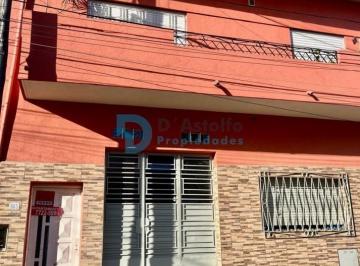 Departamento de 3 ambientes, General San Martín · PH de 70 m² con 2 Dorm. en Venta en Villa Monteagudo