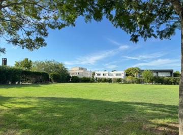 Terreno · 1230m² · Lote en Venta en El Golf - Nordelta