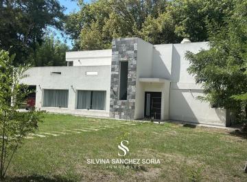 Casa · 190m² · 4 Ambientes · Venta Casa 4 Ambientes en Los Cardales