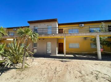 Departamento · 75m² · 2 Dormitorios · 1 Cochera · Departamento 3 Ambientes - Pileta