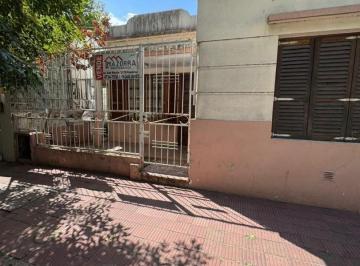 Casa · 225m² · 3 Ambientes · Casa en Venta - Caseros Centro