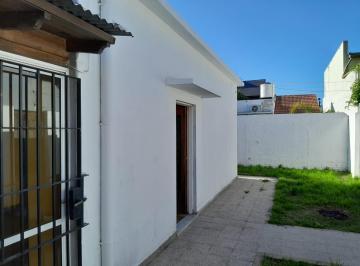 PH · 68m² · 3 Ambientes · Vendo PH Luminoso - 2 Dorm. - Jardín - Parrilla