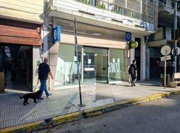 Local comercial de 3 ambientes, Belgrano · Local Comercial en Belgrano - Sobre Av Monroe Fte H Pirovano