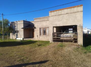 Casa · 170m² · 3 Ambientes · Casa en Venta - 2 Dorm. 1 Baño - Carmen de Areco