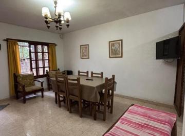Casa · 300m² · 10 Ambientes · Casa en Venta - 8 Dorm. 6 Baños - Costa del Este