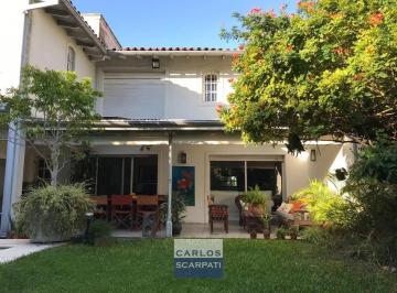 Casa · 267m² · 7 Ambientes · Casa en Venta en Jockey, San Isidro