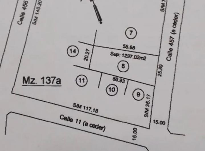Terreno · 1297m²