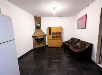 Casa · 134m² · 5 Ambientes · Propiedad con Dos Casas en La Calera