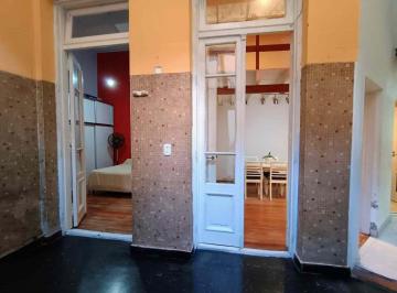 PH · 62m² · 3 Ambientes · PH de 5 Ambientes en Balvanera, Sin Expensas