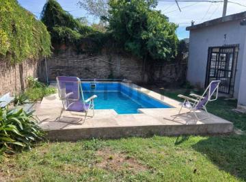 Casa · 66m² · 3 Ambientes · Venta Casa 3 Ambientes con Pileta y Garage
