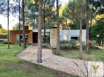 Casa · 135m² · 4 Ambientes · Casa en Venta - 3 Dorm. 2 Baños - Pinamar