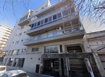 Departamento · 65m² · 3 Ambientes · Departamento en Venta - 2 Dorm. 2 Baños - Floresta