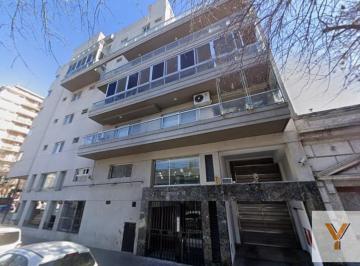 Departamento · 65m² · 3 Ambientes · Departamento en Venta - 2 Dorm. 2 Baños - Floresta