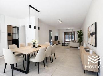 Casa de 5 ambientes, Vicente López · Venta - Casa de 5 Ambientes Hecha a Nuevo con Pileta y Quincha en Olivos!