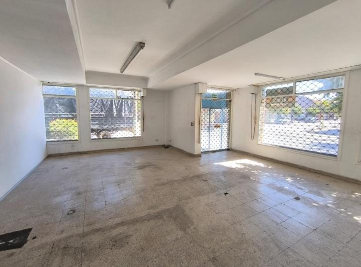 Local comercial · 121m² · 3 Ambientes