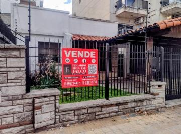 Frente - vista lat. izquierda · Casa en Villa Ballester Venta 4 Amb