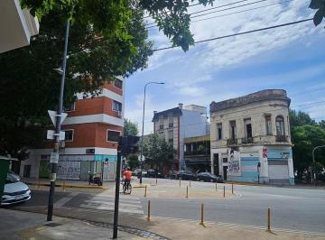 Oficina comercial · 165m² · 6 Ambientes · Venta Oficinas con Local en Caballito - Oportunidad!