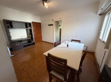 Departamento · 1 Dormitorio · Alquiler Departamento 2 Ambientes en Zona Centro