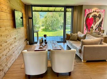 Casa · 165m² · 4 Ambientes · 2 Cocheras · Casa en Arelauquen Golf & Country Club