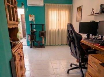 Casa de 2 ambientes, Morón · PH de 2 Ambientes Divisible en Morón