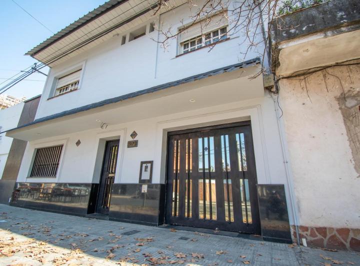 Casa · 180m² · 7 Ambientes · 1 Cochera