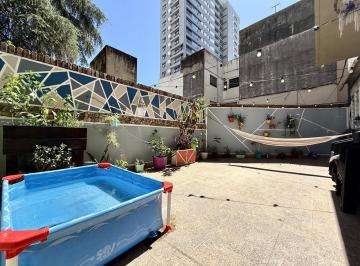 Departamento · 69m² · 4 Ambientes · 1 Cochera · Venta - Departamento 2 Dorm. con Patio y Cochera - Centro