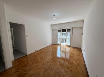 Departamento · 66m² · 4 Ambientes · 1 Cochera · Venta - Departamento Tres Dorm. con Cochera - Martin