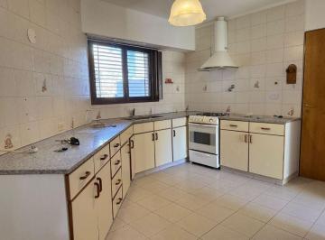 Casa · 237m² · 10 Ambientes · 1 Cochera · Casa Apta Credito de 5 Dorm., a m del Coto, Neuquén