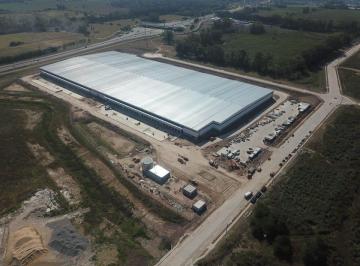 Bodega-Galpón · 46500m² · Polo Pilar