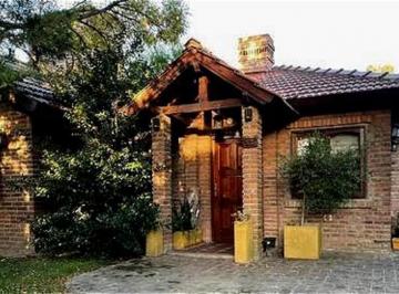 Casa · 160m² · 4 Ambientes · Casa - Moreno