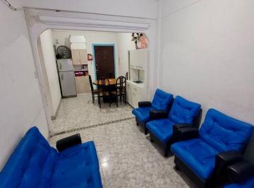 PH de 4 ambientes, La Boca · Departamento Tipo Casa Contrafrente - 1° Piso por Escalera