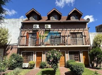 Casa · 87m² · 4 Ambientes · 1 Cochera · Casa Triplex en Venta en Florida, Vicente López, G. B. a. Zona Norte