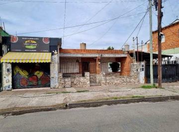 imagen2 · Casa Sólida Sobre Calle Mascagni