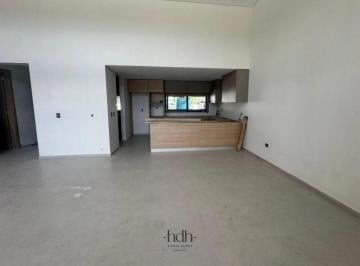 Casa · 230m² · 5 Ambientes · 2 Cocheras · Casa en Greenville 2 a Estrenar 3 Dorm. con Excelente Patio Planta Baja