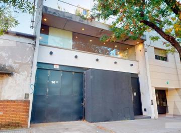 Oficina comercial · 185m² · 2 Ambientes · 2 Cocheras · Estudio/oficina con Galpon