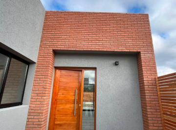 Casa de 4 ambientes, La Plata · Casa en Construcción en City Bell | 3 Dorm. y Pileta, Entrega en 30 Días!
