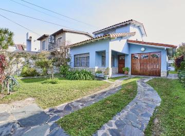 Casa · 169m² · 4 Ambientes · 2 Cocheras · Casa en Venta en Victoria con Gran Lote Propio Excelente Zona con Propiedad Al Fondo