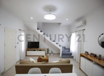 Casa · 110m² · 4 Ambientes · 2 Cocheras · Casa de 3 Dorm. con Parque y Cochera - Venta - Ringuelet - La Plata