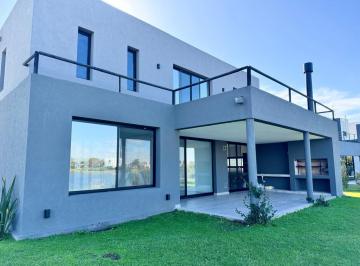 Casa · 235m² · 5 Ambientes · 4 Cocheras · Casa Al Lago en Islas El Canton de 6 Ambientes con Pileta en Venta y Alquiler Anual