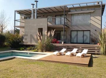 Casa · 140m² · 3 Ambientes · Casa en Alquiler en City Bell, Barrio Ecologico