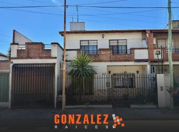 Casa · 120m² · 5 Ambientes · 1 Cochera · Casa 5 Amb en Ciudad Evita - con Piscina