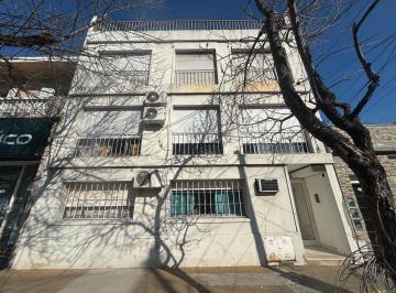 Departamento · 50m² · 3 Ambientes · Departamento de 3 Ambientes en Banfield Oeste