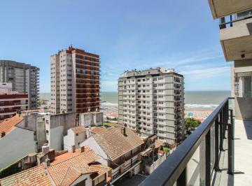 Departamento · 50m² · 2 Ambientes · 1 Cochera · Departamento - Playa Grande