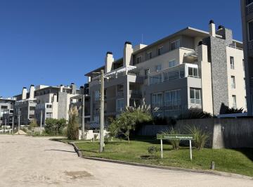 Departamento · 45m² · 2 Ambientes · 1 Cochera · Departamento en Costa Esmeralda